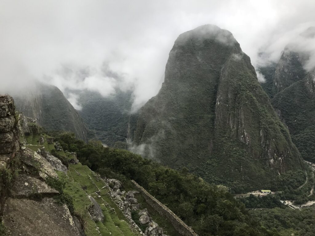 Machu Picchu Day Trip vs Machu Picchu 2 Day Tour